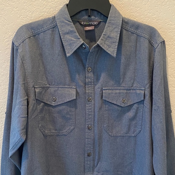ExOfficio Men's Casual Blue Button Down Shirt with Roll-tab Long Sleeves. Size M - Picture 1 of 13